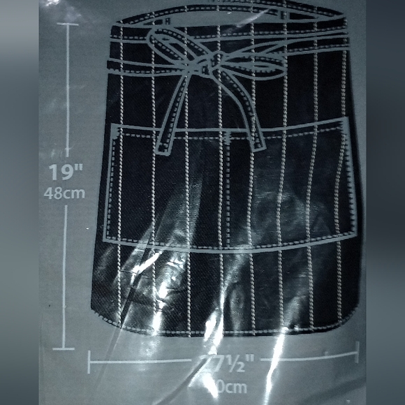 New Half Bistro Apron - Picture 2 of 5